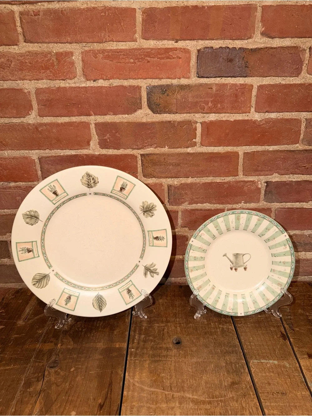 Pfaltzgraff Cream Dinner & Salad Plate Set Green Botanical Accents Set of 2 Vtg